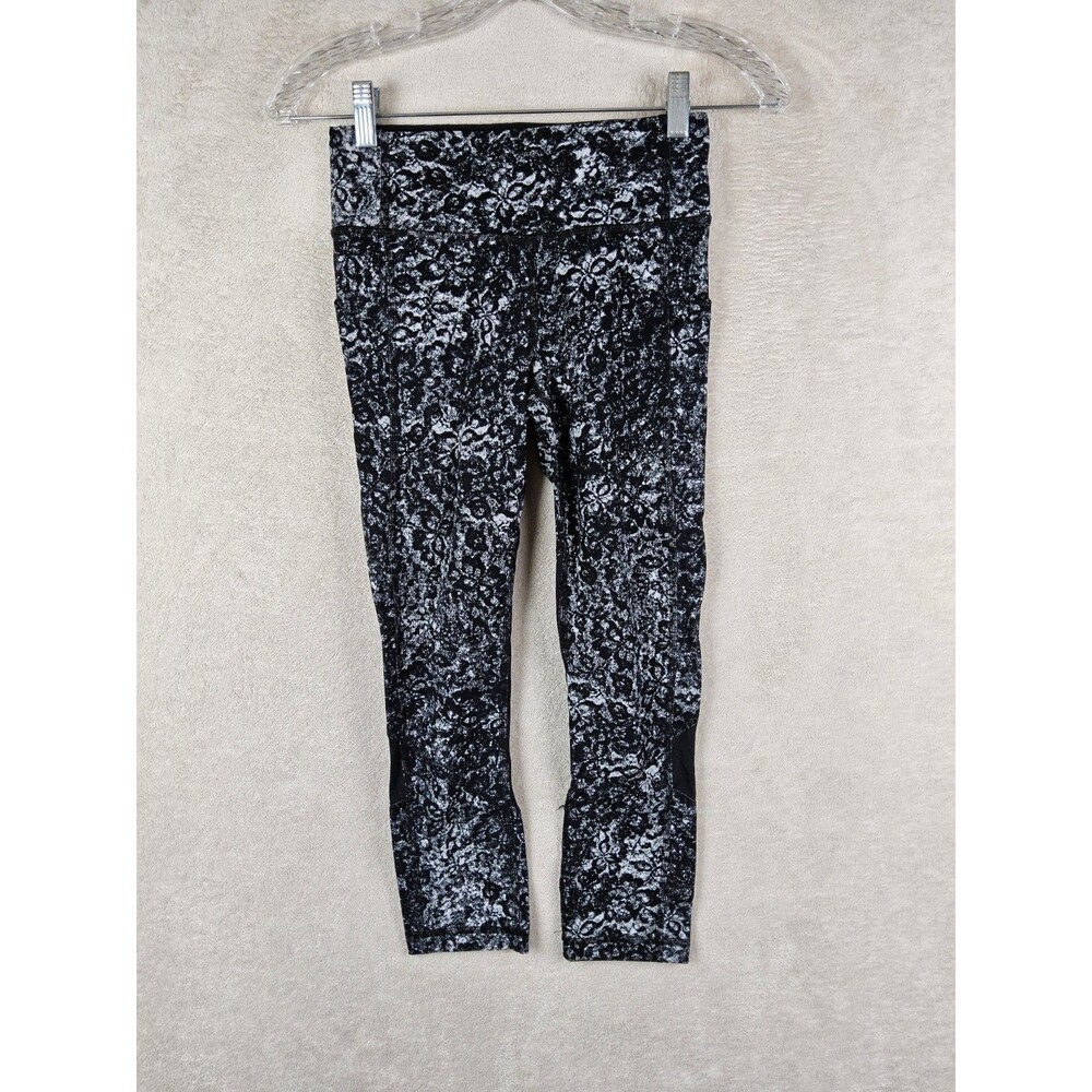 Lululemon Women’s On The Fly Cropped Athletic Leggings Size 2